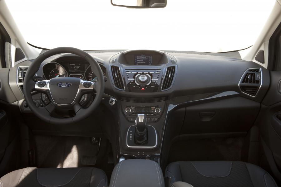  Ford Kuga 2013 года  (фото 6 из 36)
